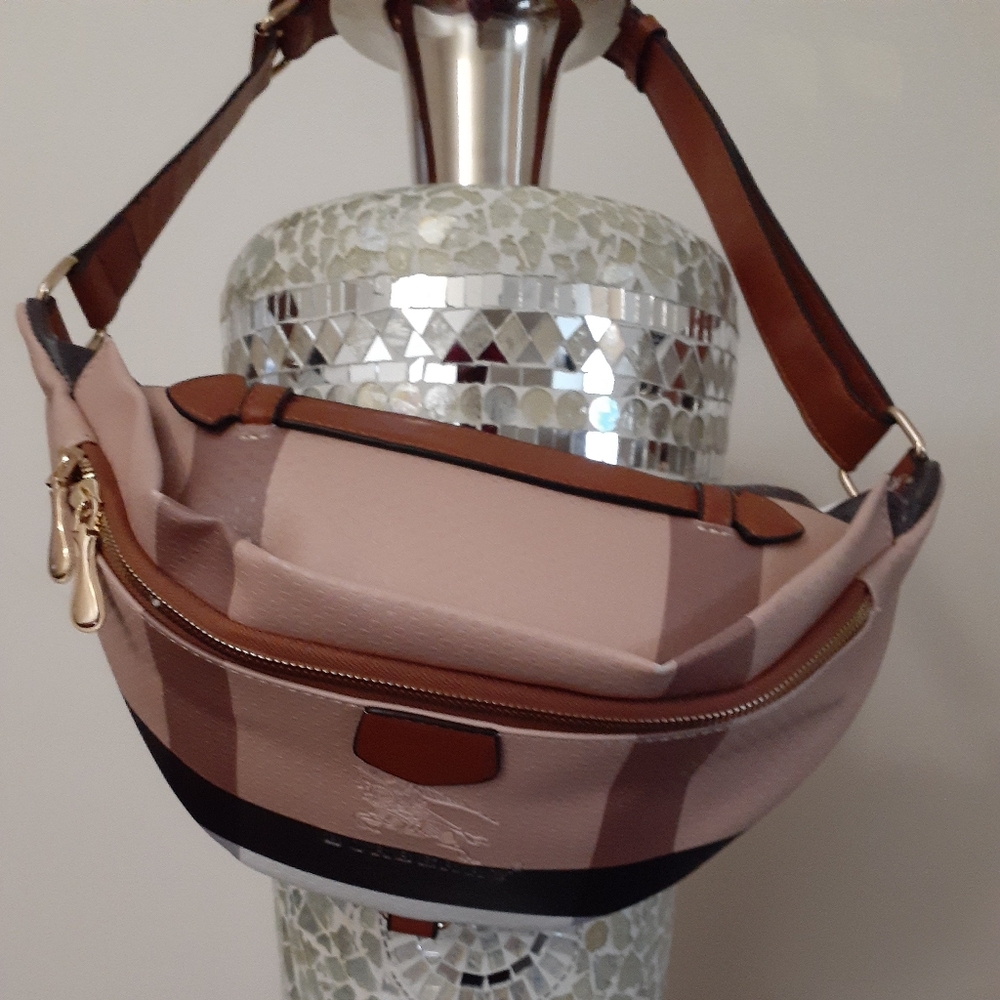 🌹SOLD🌹BB Bumbag